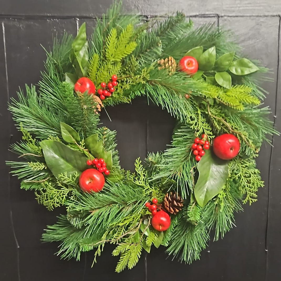 Large Artificial Yule Christmas Wreaths 51cm | Christmas Decorations
